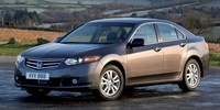 Honda Accord 2009 модельного года Седан Honda Accord 2009 и его поведение сегодня