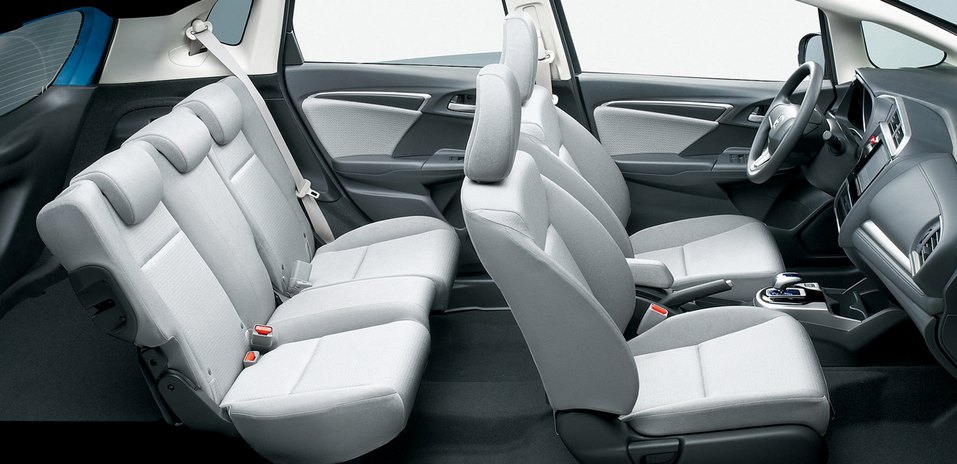 Салон Honda Jazz Трансформирующийся салон компактвэна Honda Jazz