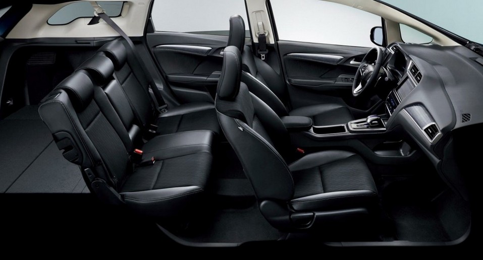 Салон Honda Jazz 2015 Интерьер салона третьего поколения Honda Jazz