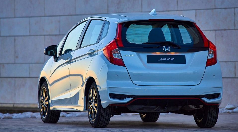 Honda Jazz сзади