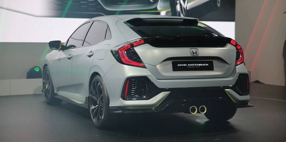 Задняя часть хэтчбэка Civic