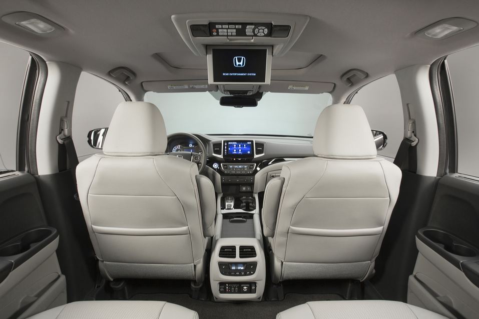 Интерьер Honda Pilot Мультимедийный комплекс для пассажиров Honda Pilot
