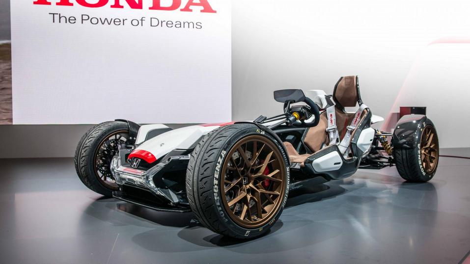 Мото-болид Honda Project 2&4 Концепт Honda Project 2&4 с двигателем спортбайка