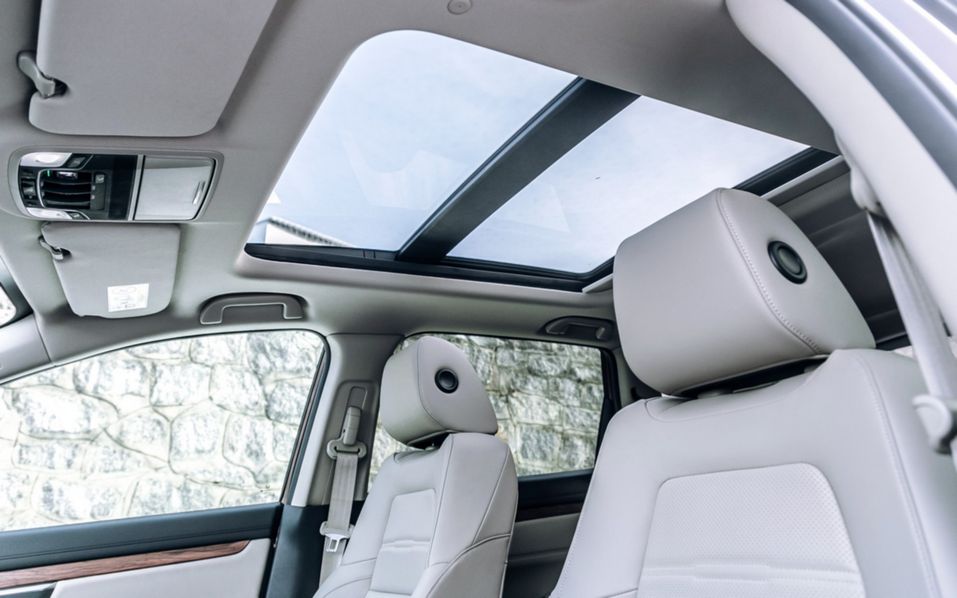 Интерьер Honda CR-V Панорамная крыша Honda CR-V